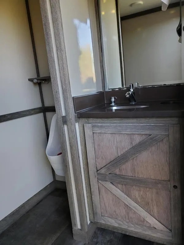 Construction project restroom setup in Niles, Michigan