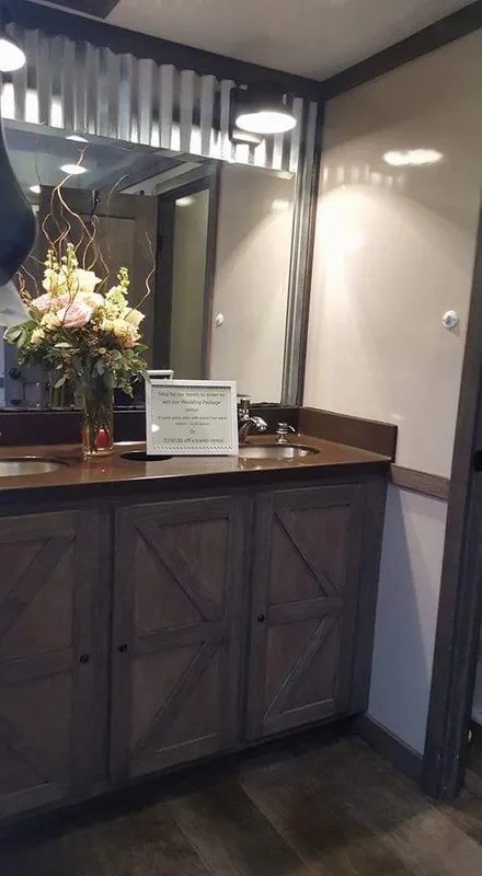 Luxury flushable restrooms for weddings in Hartford, Michigan