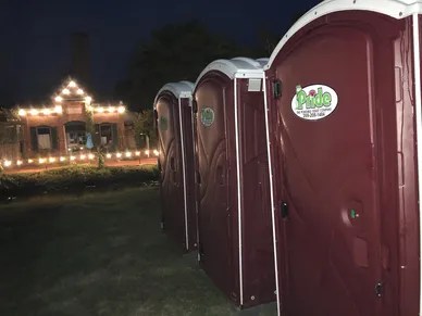 Portable toilet rental